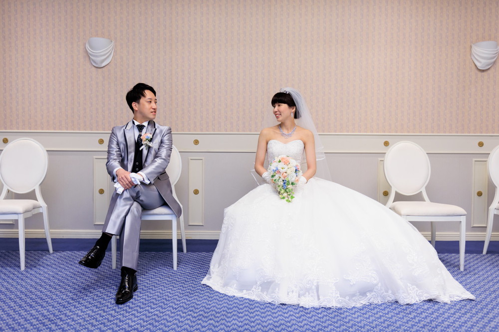 ゲスト参加型が盛りだくさん！
共通のご友人と笑顔いっぱいの結婚式♡