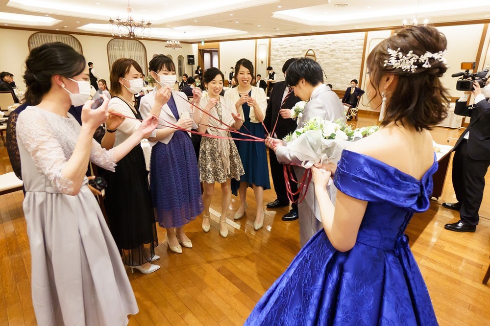 ゲストからのサプライズに涙!?笑顔と絆のウエディング♡