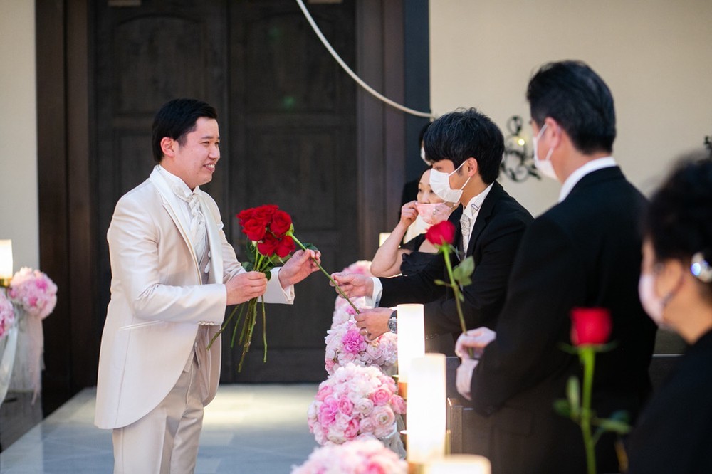 大好きなキャラクターの世界で♡ご親族とのアットホーム結婚式