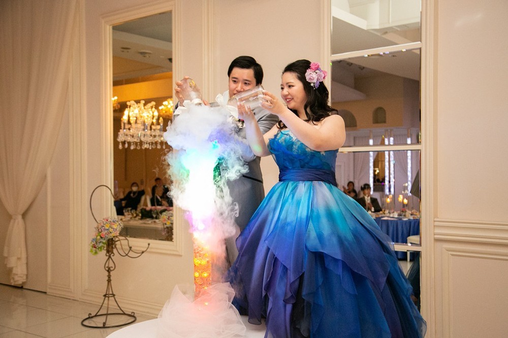 大好きなキャラクターの世界で♡ご親族とのアットホーム結婚式