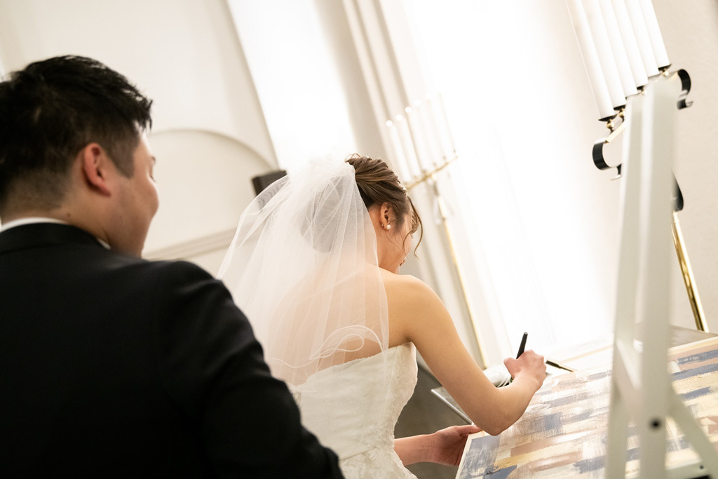 サプライズ、したり＆されたり。
ユニークな演出いっぱいの結婚式♡