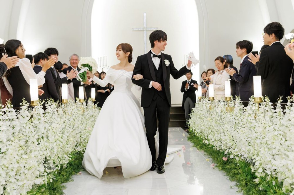 大学時代のサークルで出会われたおふたりのアットホームウエディング♡