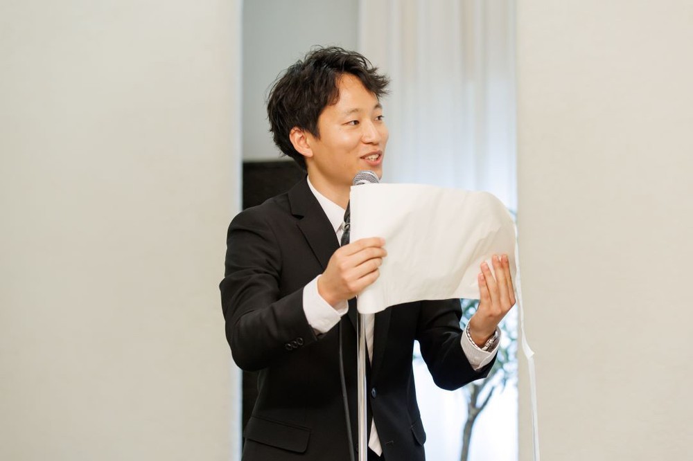 大学時代のサークルで出会われたおふたりのアットホームウエディング♡