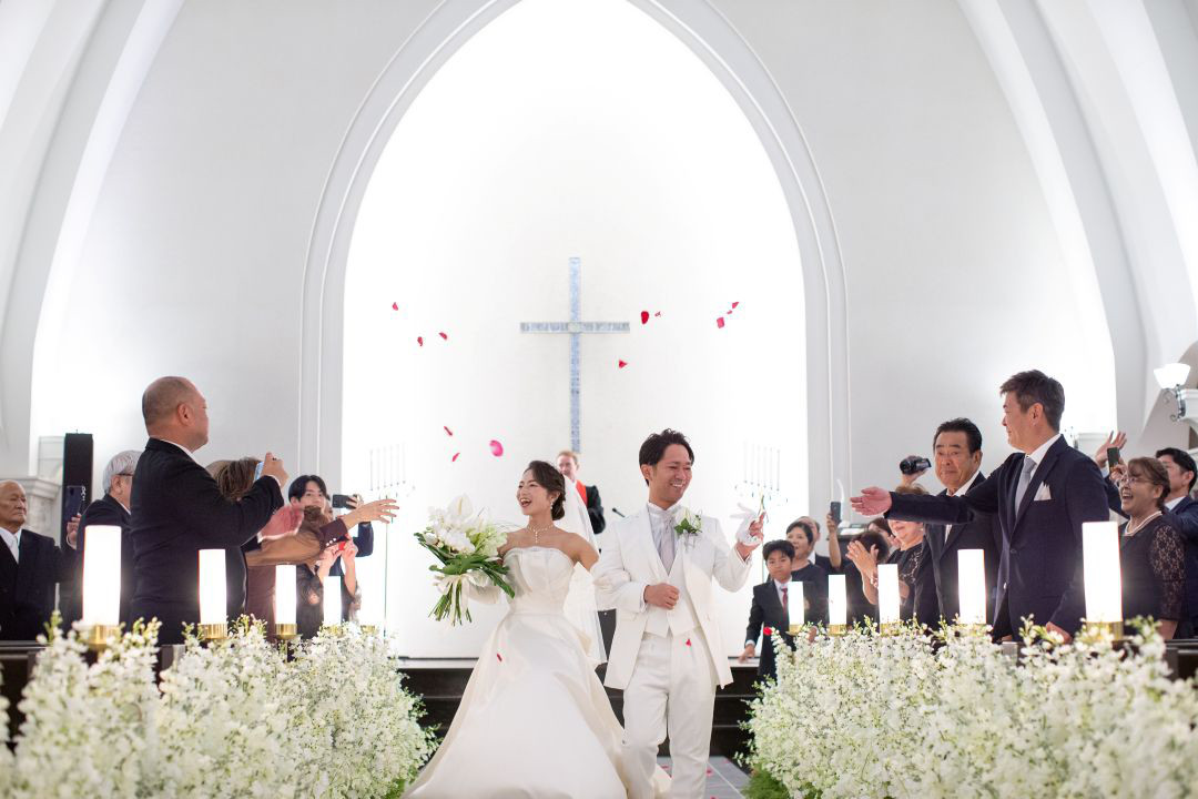 ♡テーマは南国リゾート！
おふたりのこだわりがつまったウェディング♡