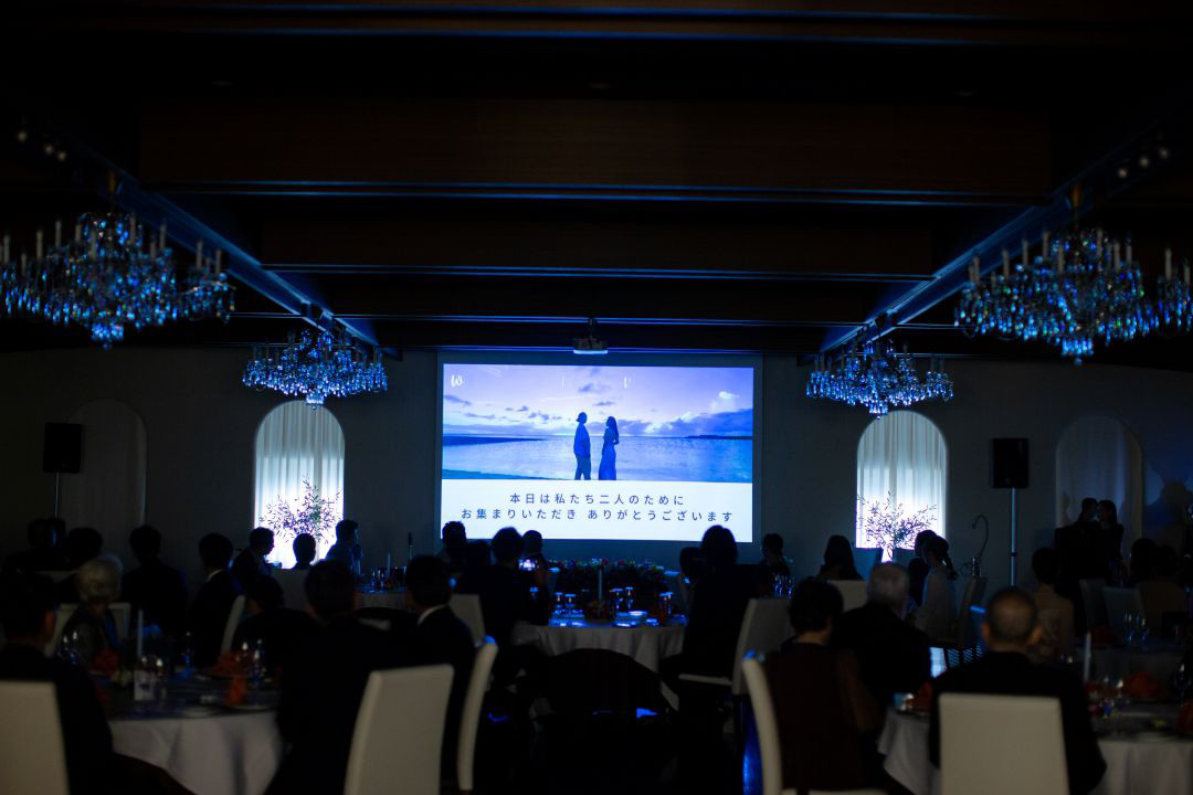 ♡テーマは南国リゾート！
おふたりのこだわりがつまったウェディング♡