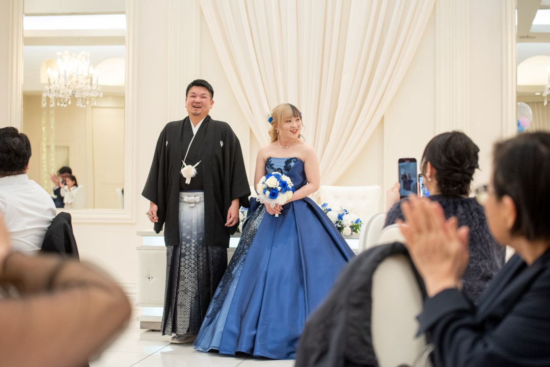 ♡青をテーマに、大切な人たちに
見守られながらおふたりらしいウェディング♡